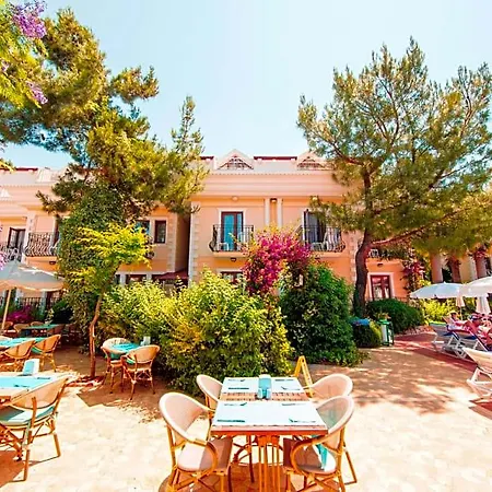Yel Hotel 3*